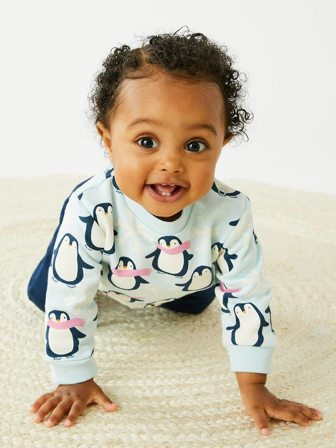 

Marks & Spencer Girls Blue Printed Sweatshirt