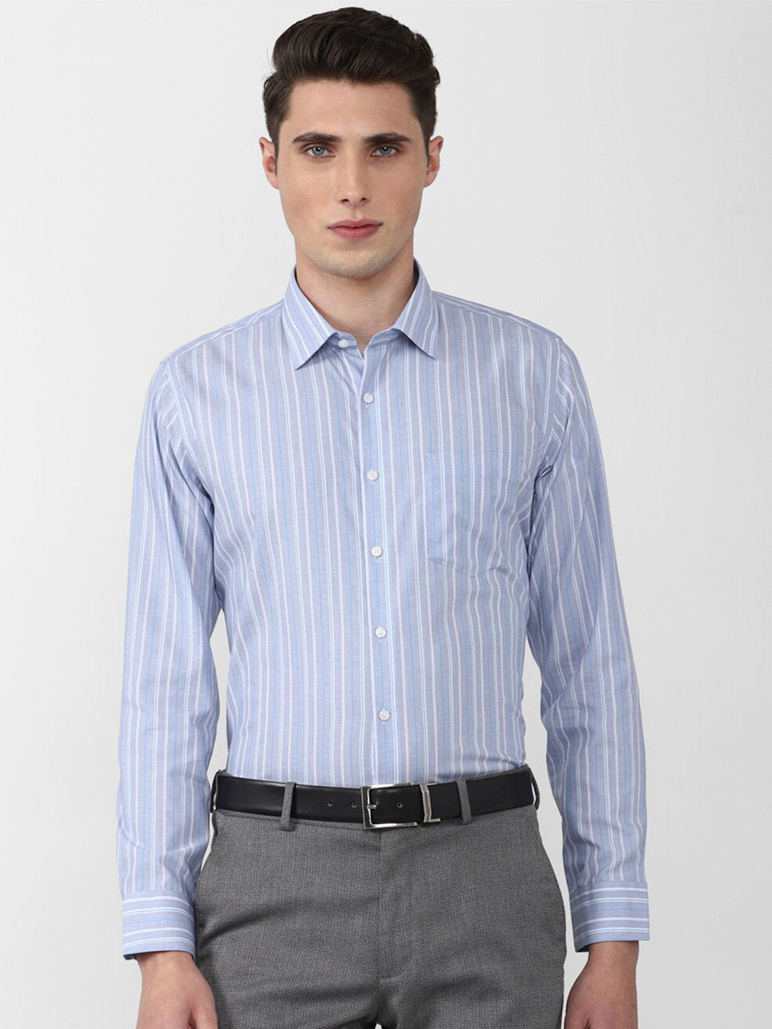 

Van Heusen Men Blue Slim Fit Striped Pure Cotton Formal Shirt