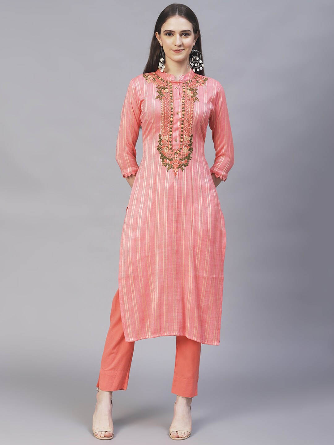 

FASHOR Women Pink Floral Embroidered Thread Work Kurta