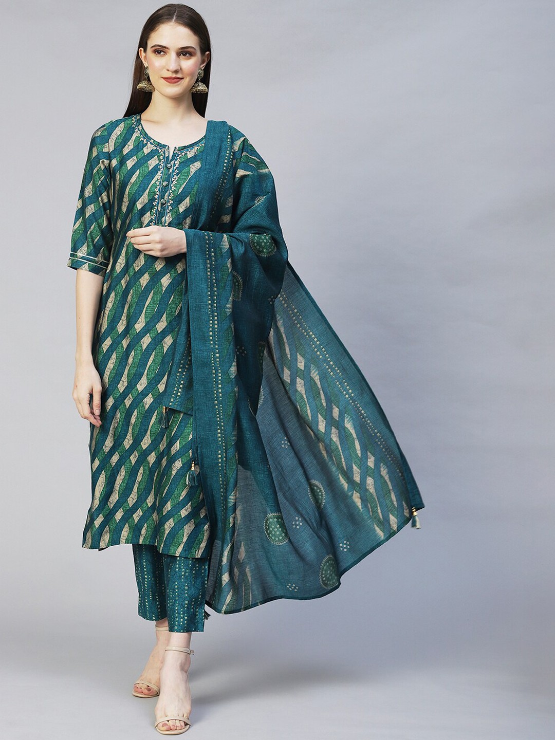 

FASHOR Women Teal Printed Kurta with Trousers & With Dupatta