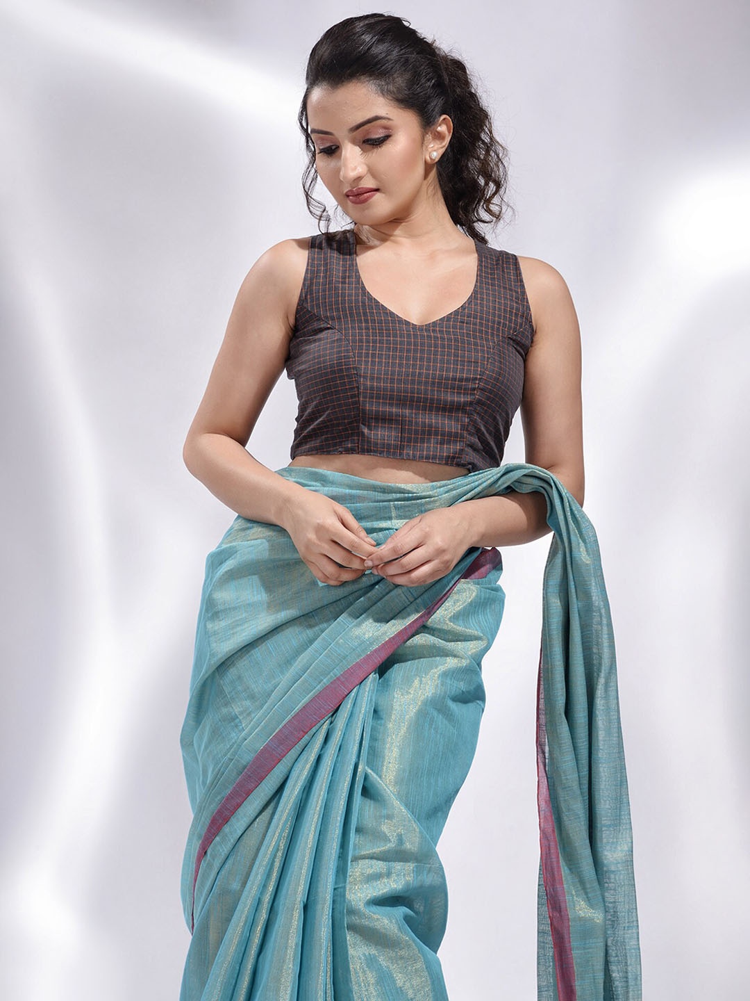 

Charukriti Brown Checked Cotton Saree Blouse