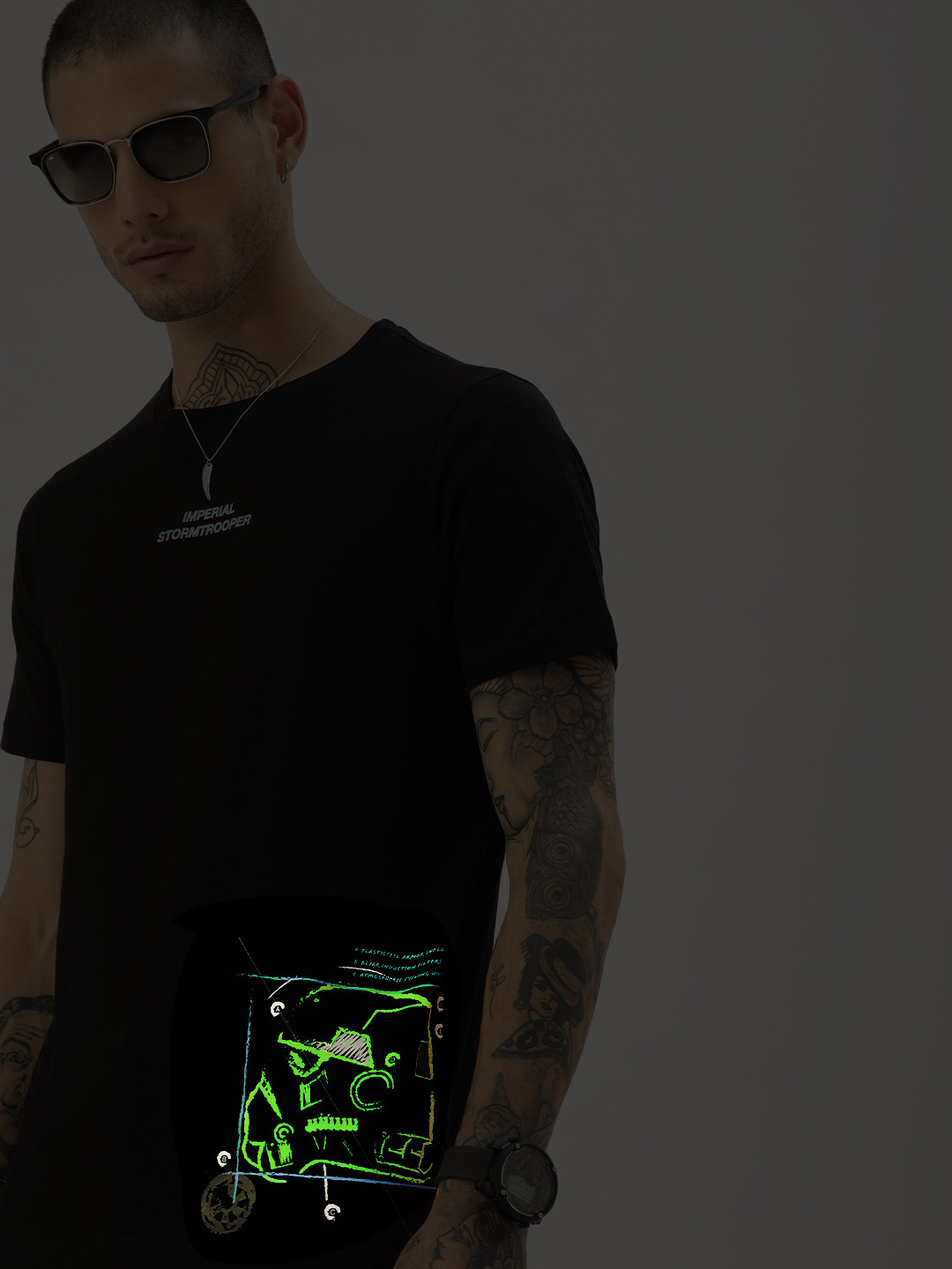 

Kook N Keech Star Wars Men Black Cotton Glow-In-Dark Printed T-shirt