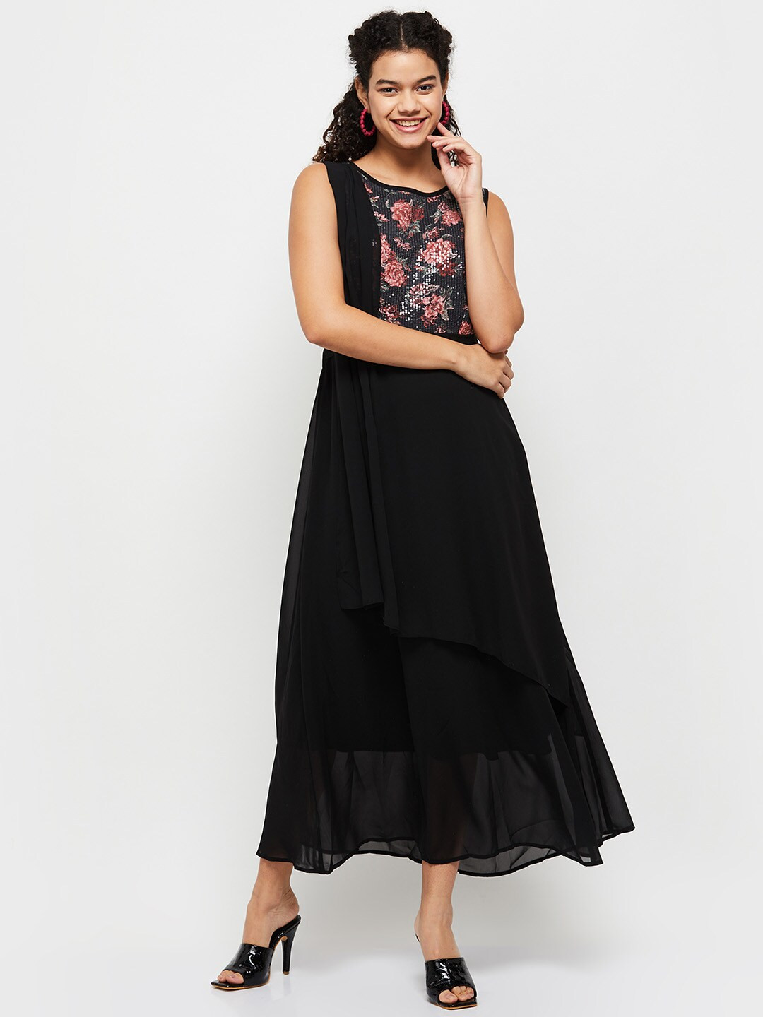 

max Women Black Floral Printed & Sequined Maxi Dress