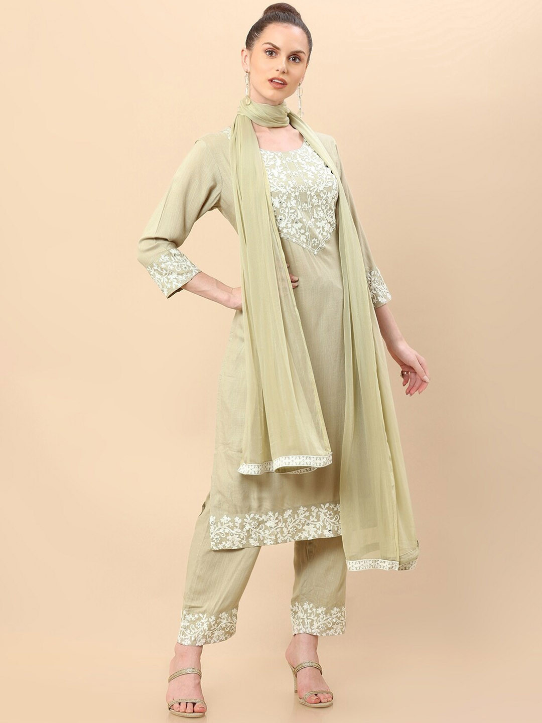 

Soch Women Green Floral Embroidered Thread Work Kurta with Trousers & Dupatta