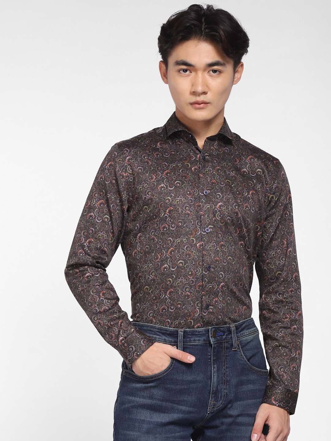 

Jack & Jones Men Brown Slim Fit Floral Printed Casual Cotton Shirt