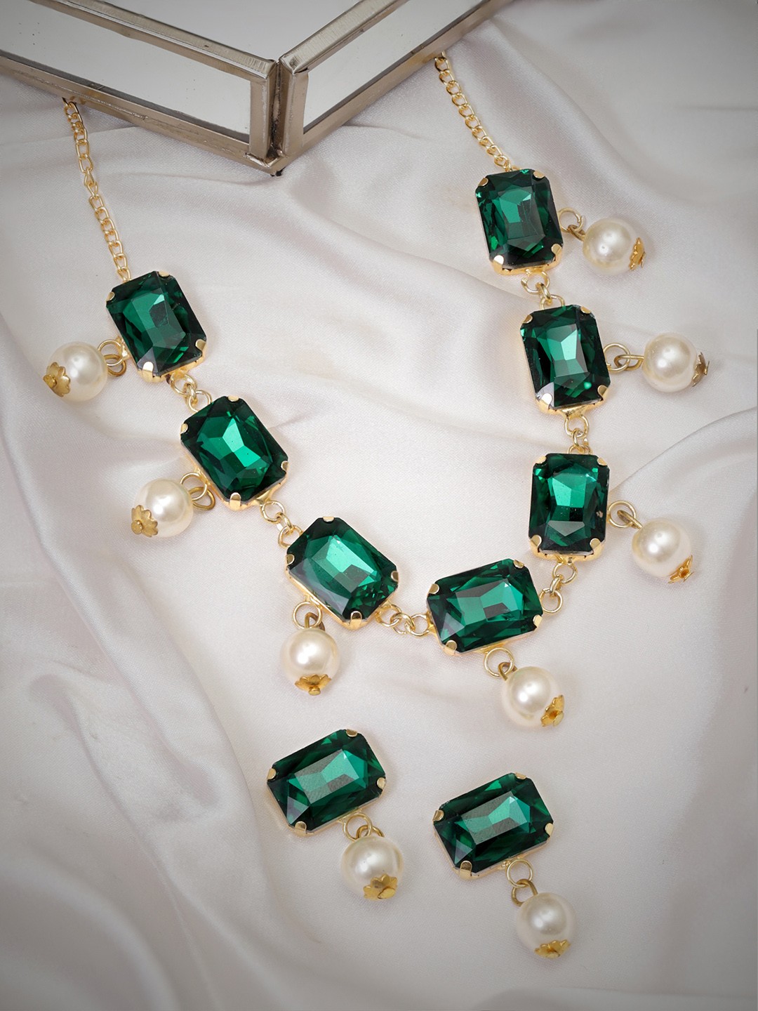 

Rubans Women Gold-Plated Stone-Studded & Pearl Beaded Choker Jewellery Set