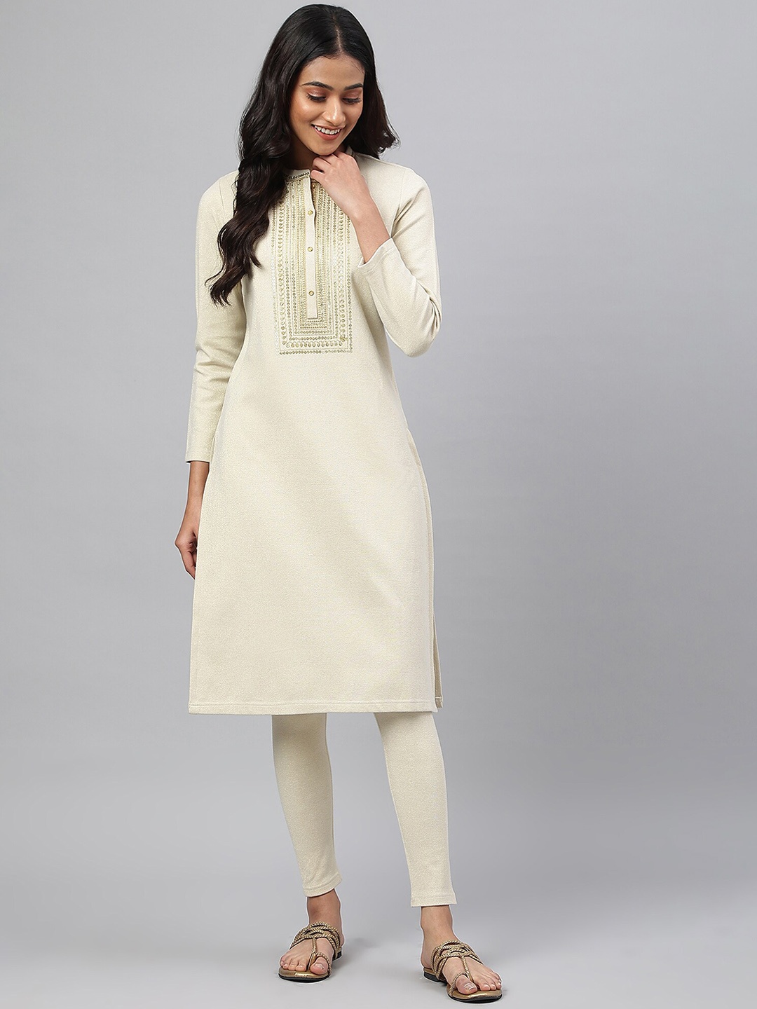 

AURELIA Women White Geometric Embroidered Kurta