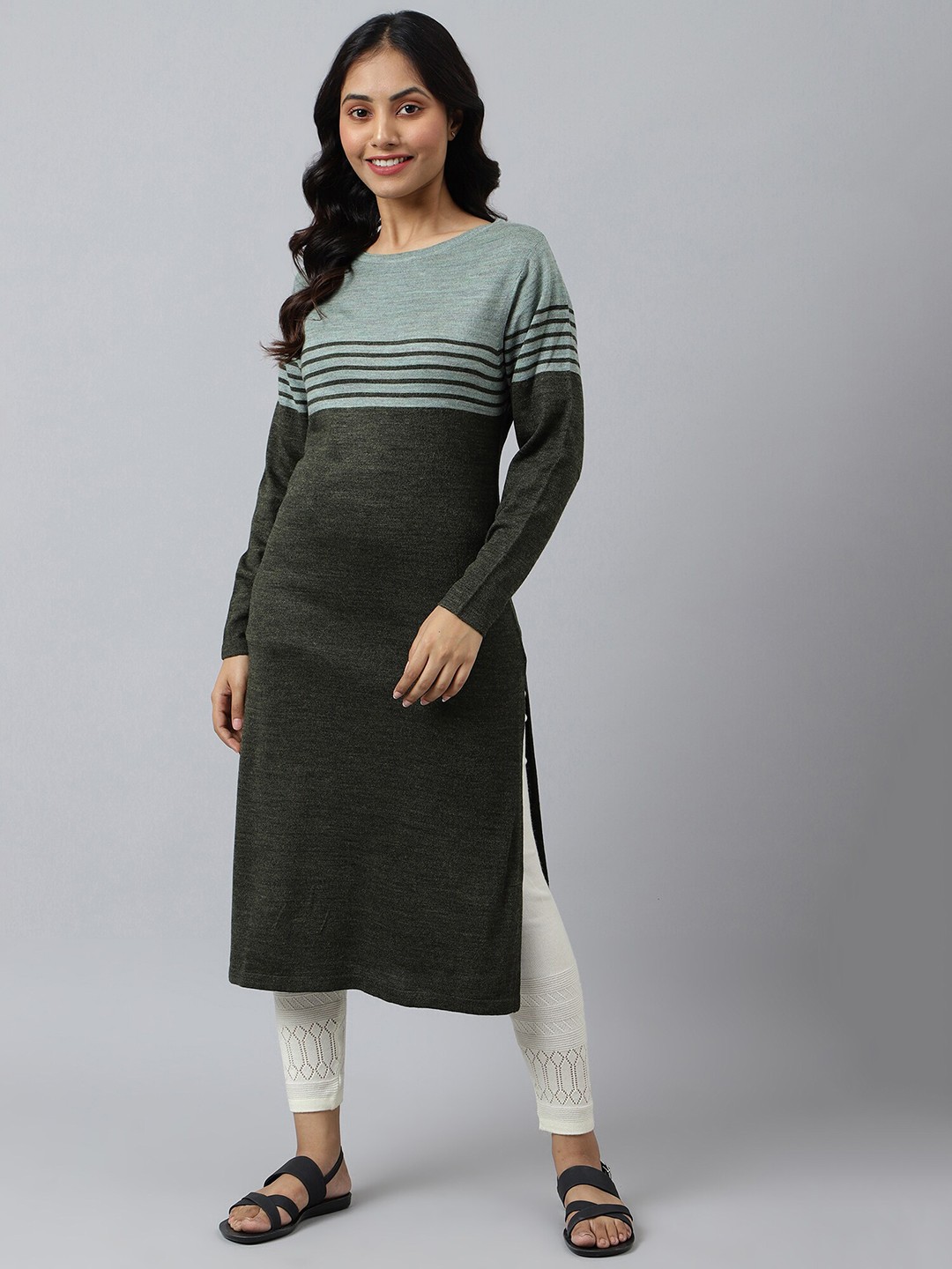 

AURELIA Women Green Striped Kurta