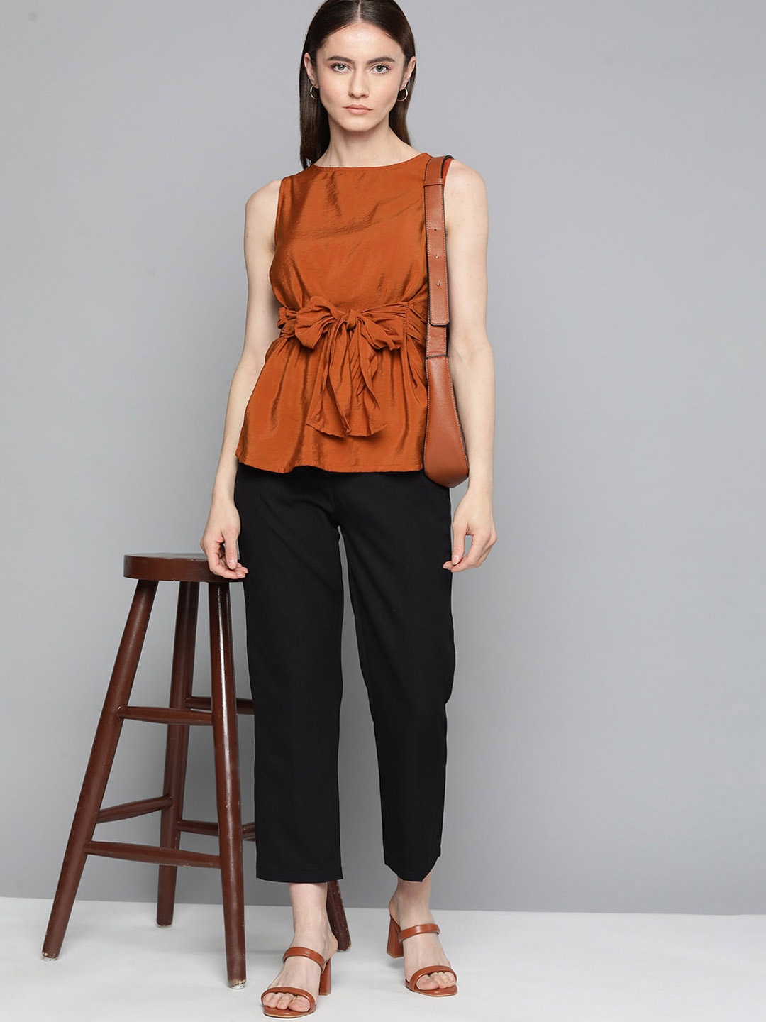

Chemistry Belted Detail Top, Rust