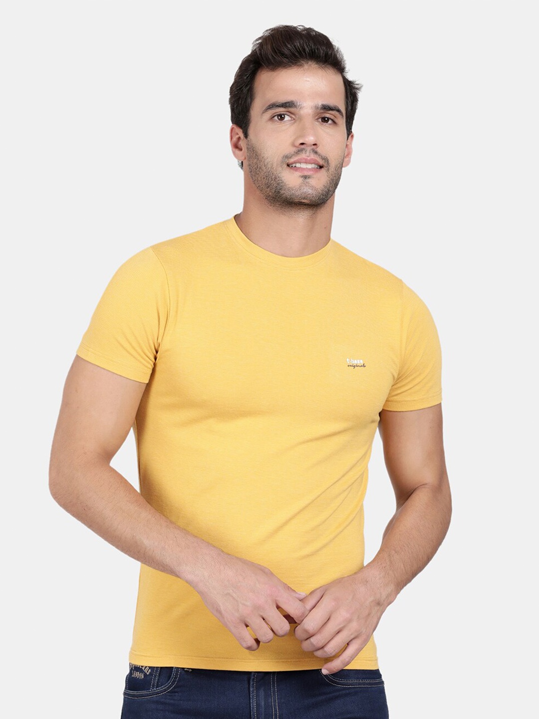 

t-base Men Yellow Solid Slim Fit Cotton T-shirt