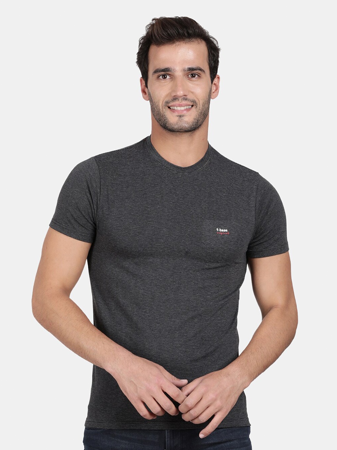 

t-base Men Black Slim Fit Solid Cotton T-shirt