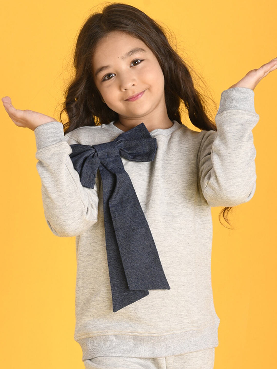 

Anthrilo Girls Cream-Coloured Bow Fleece Sweatshirt