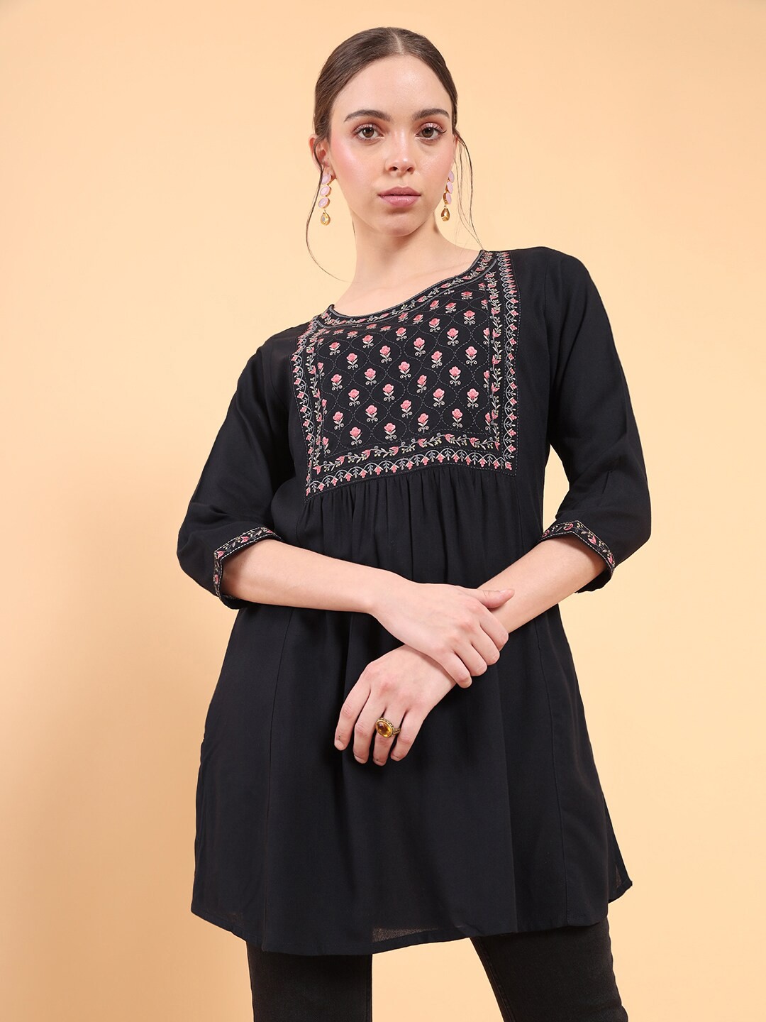 

Soch Women Black & Pink Modal Embroidered Tunic