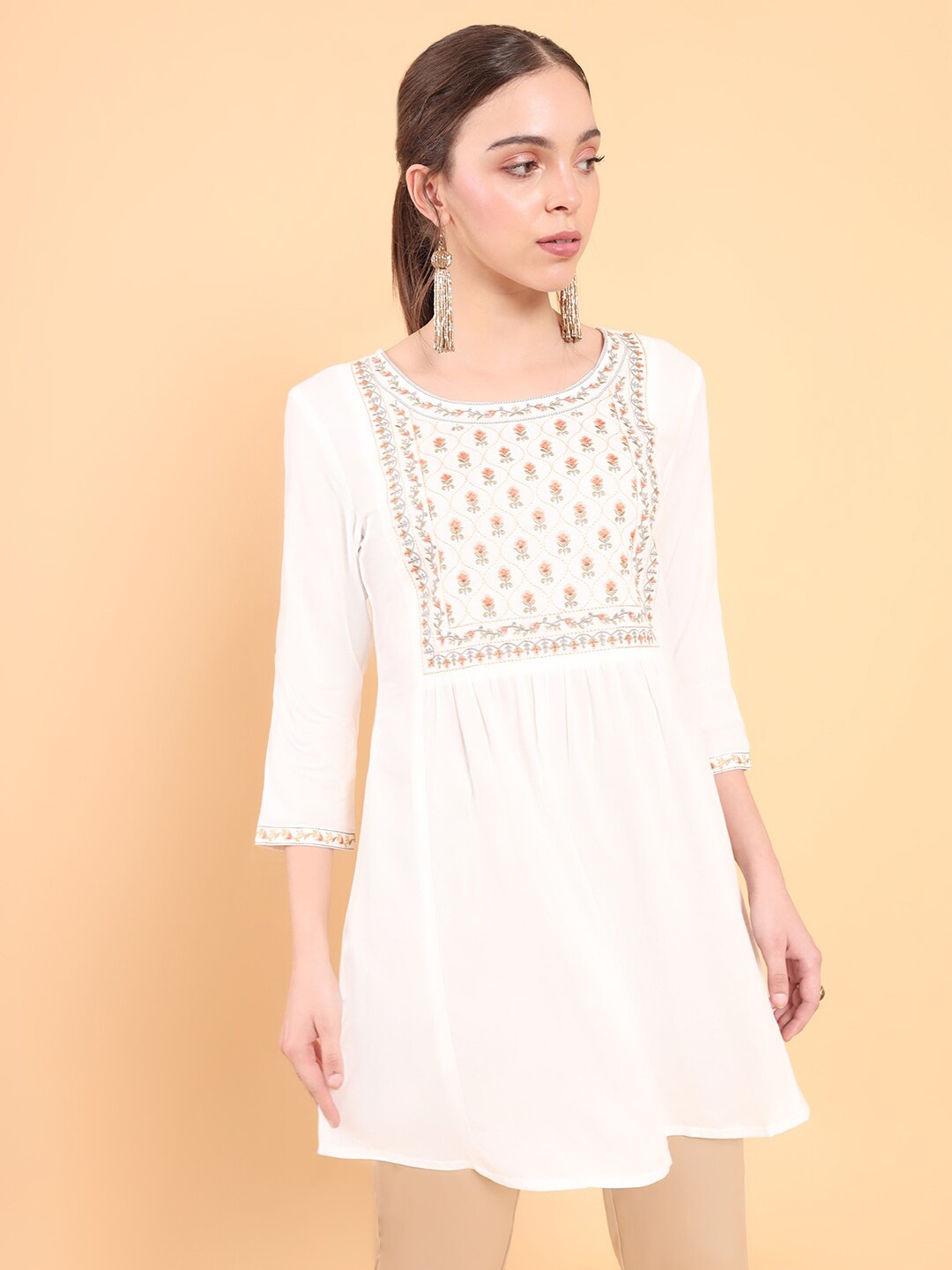 

Soch Women Off White & Red Viscose Rayon Embroidered Tunic