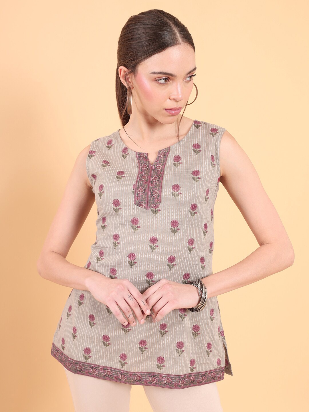 

Soch Women Grey & Pink Printed Cotton Sleeveless Tunic