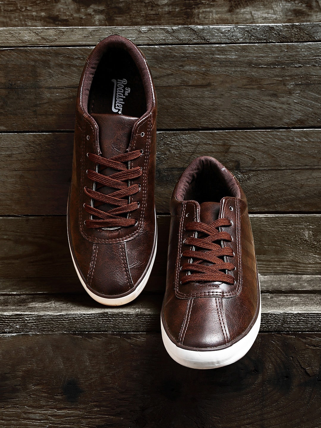 

Roadster Men Brown Sneakers