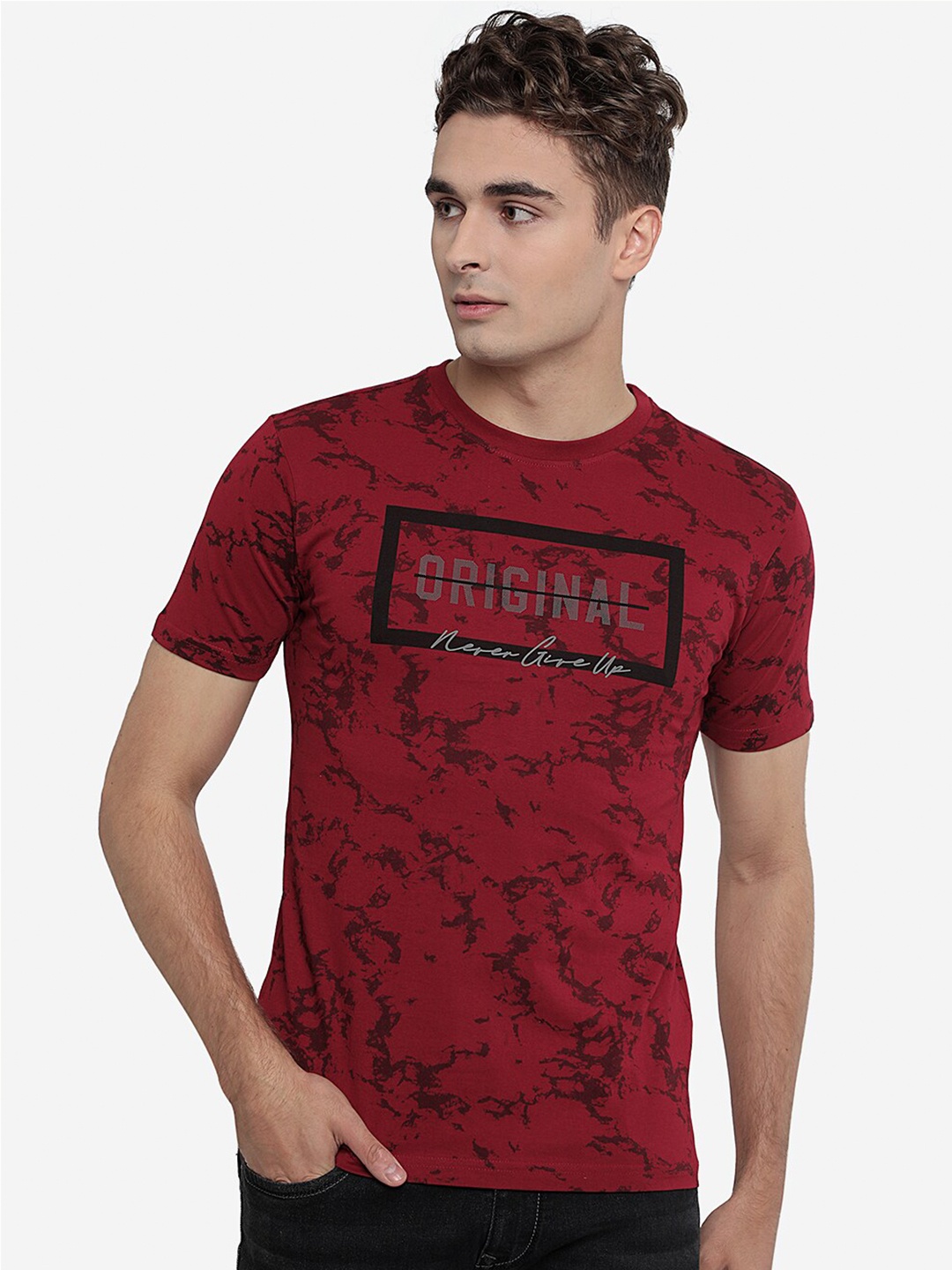 

Greenfibre Men Maroon Printed Raw Edge Slim Fit Cotton T-shirt, Red