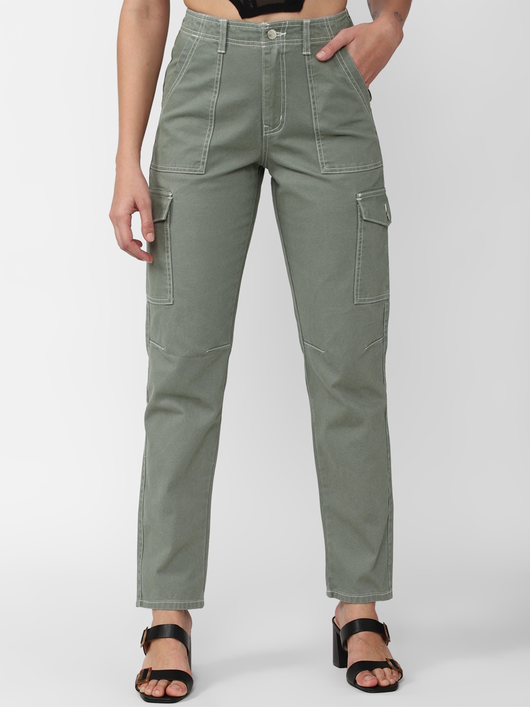 

FOREVER 21 Women Grey Pure Cotton Solid Cargos Trouser