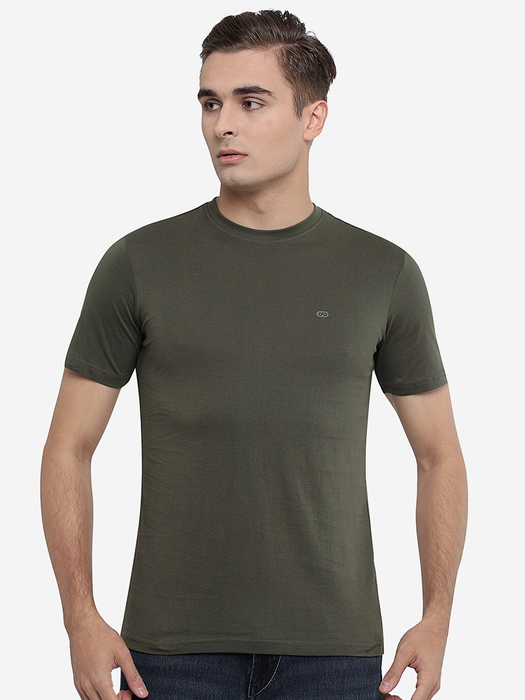 

JADE BLUE Men Solid Olive Green Slim Fit Cotton T-shirt