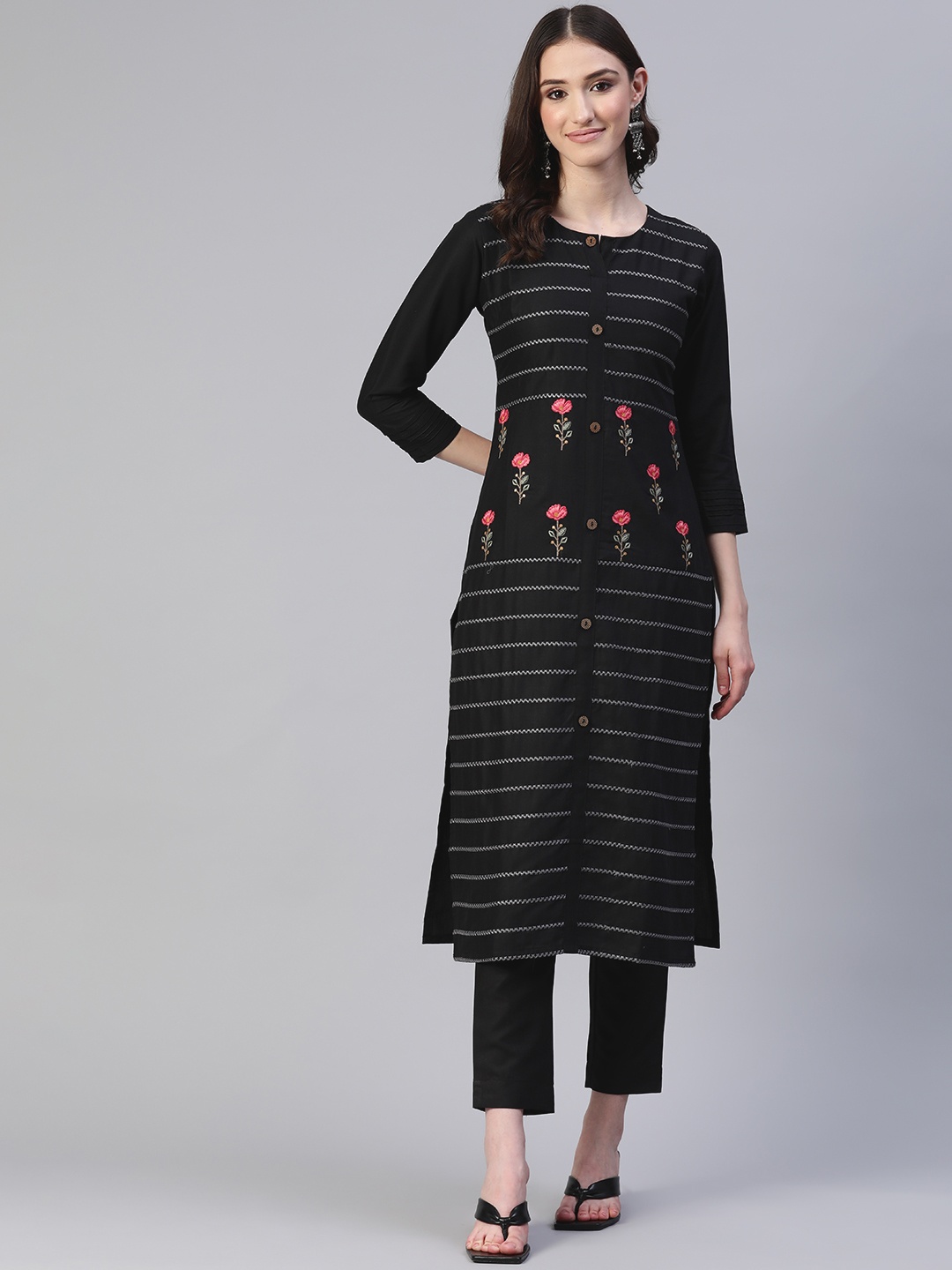 

LAAKHI Women Floral Embroidered Regular Pure Cotton Kurta with Trousers, Black