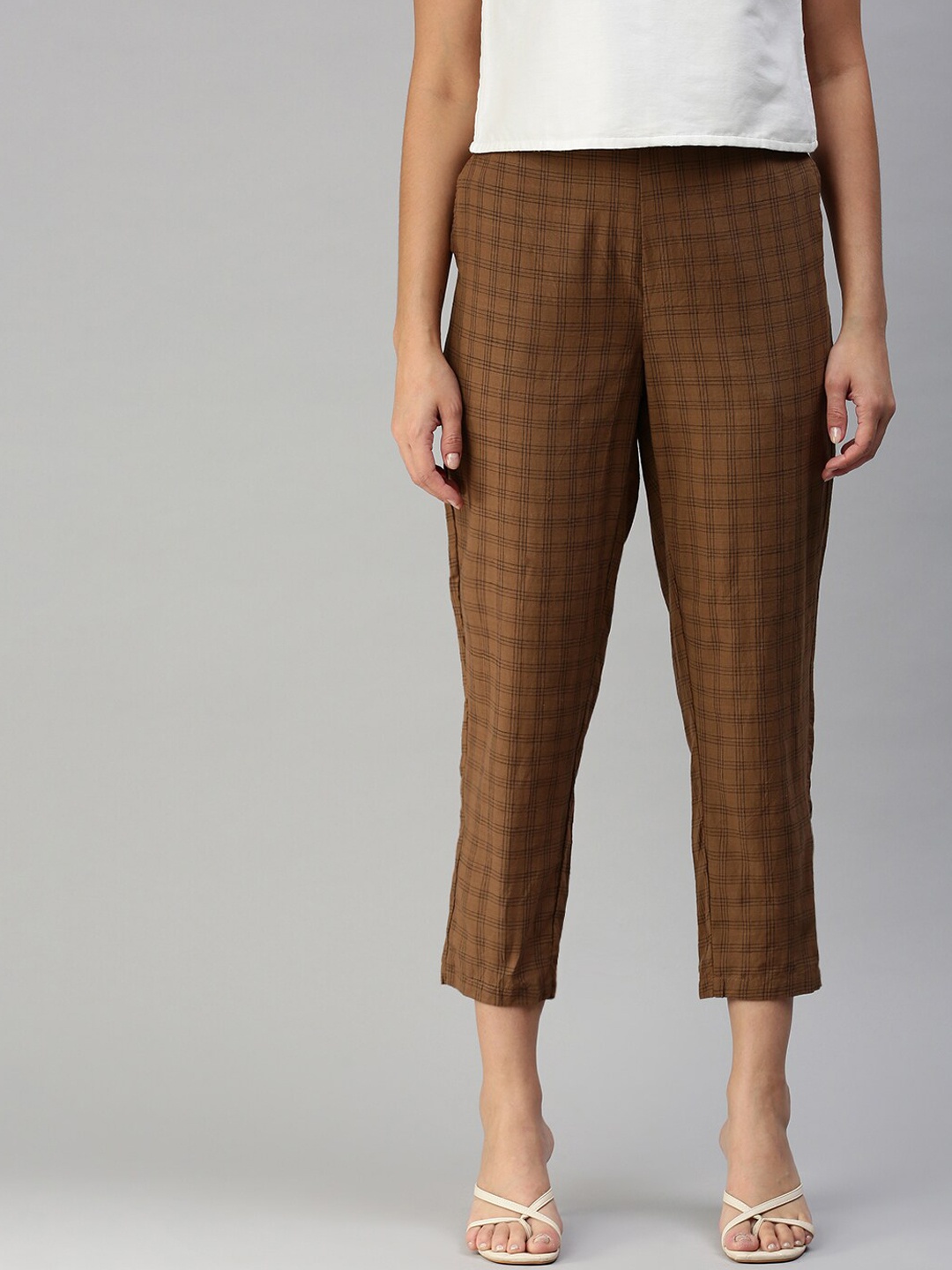 

De Moza Women Brown Checked Cotton Regular Fit Trousers