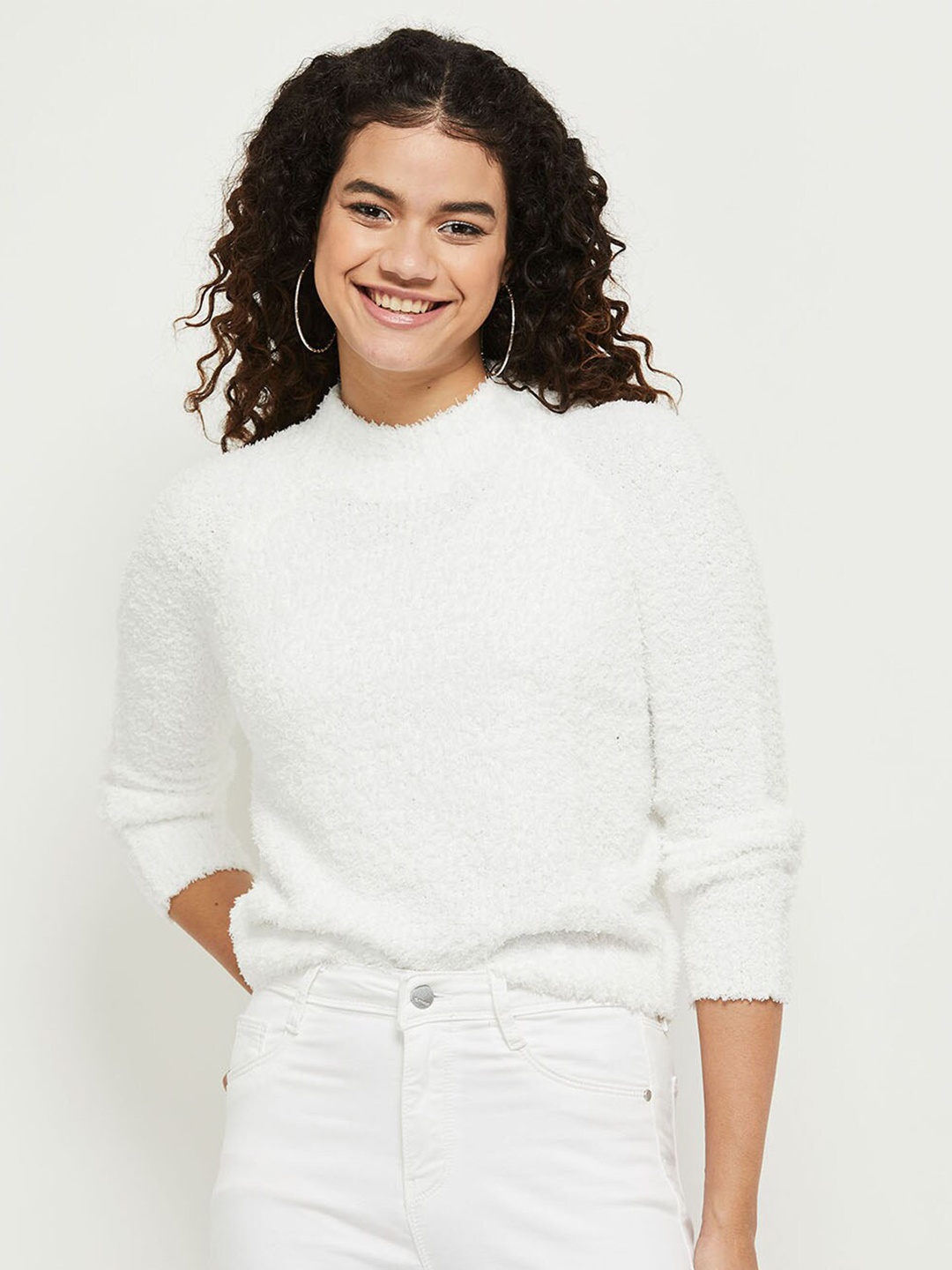 

max Women Cream-Coloured Pullover with Fuzzy Detail