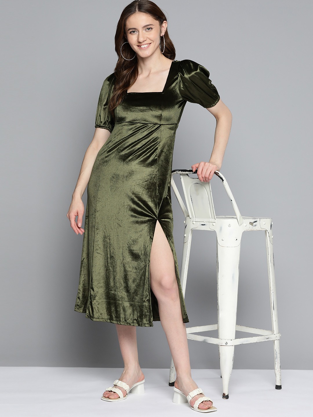 

Mast & Harbour Velvet Empire Midi Dress, Olive