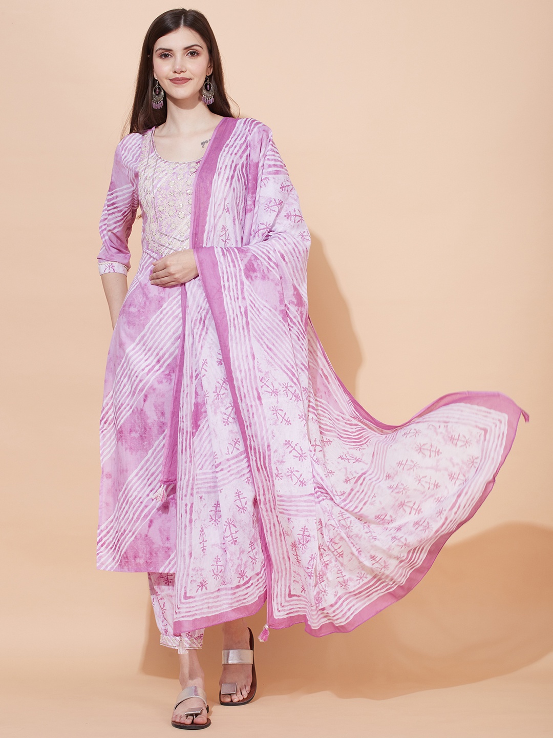 

FASHOR Women Purple Leheriya Printed Sequinned Pure Cotton Kurta with Trousers & Dupatta