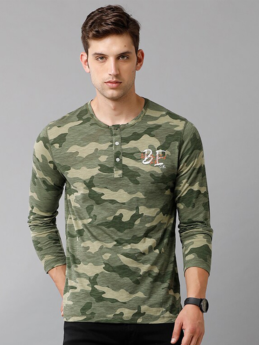 

CP BRO Men Olive Green & Beige Cotton Camouflage Printed Henley Neck Slim Fit T-shirt
