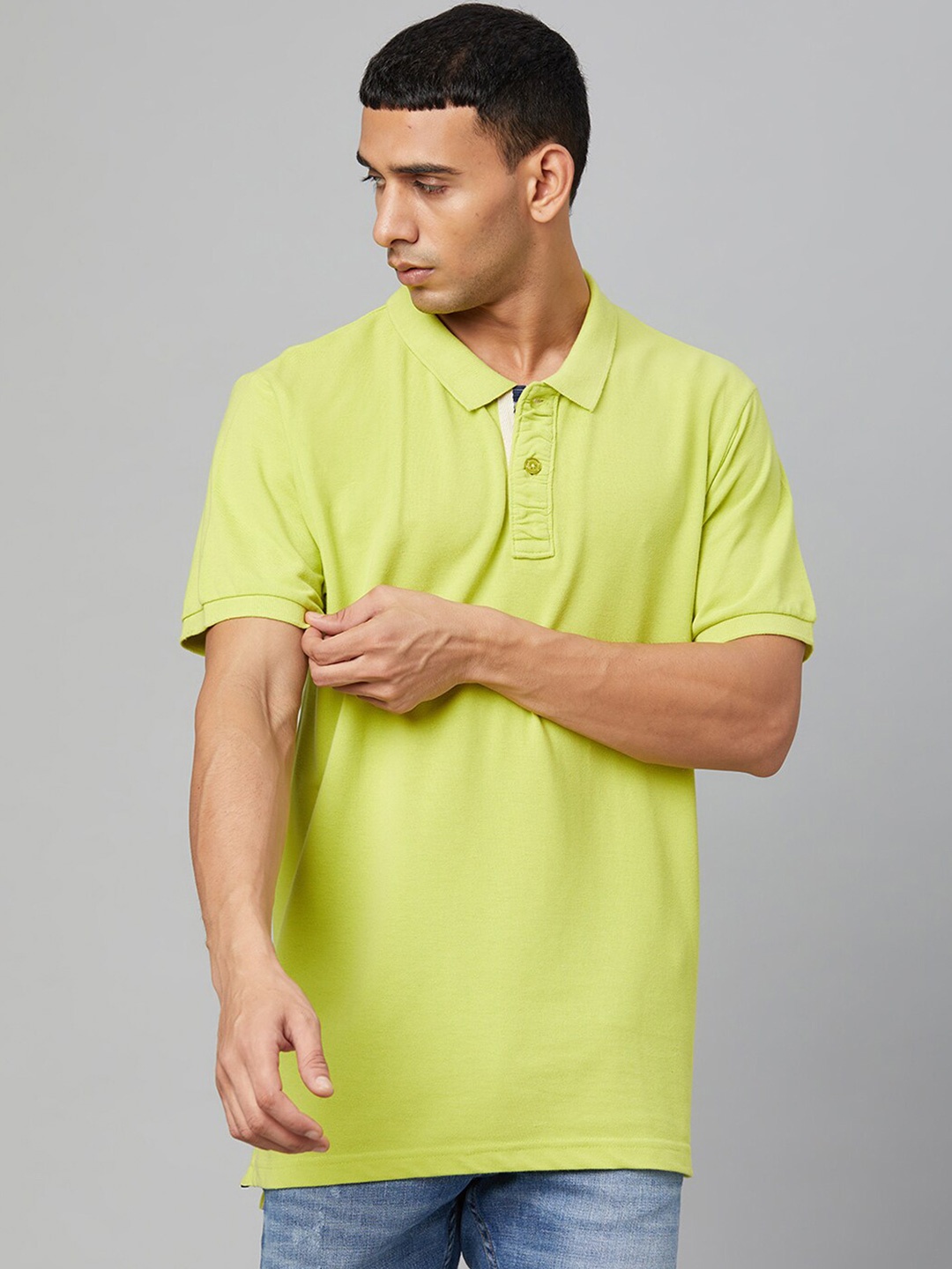 

Club York Men Yellow Polo Collar T-shirt