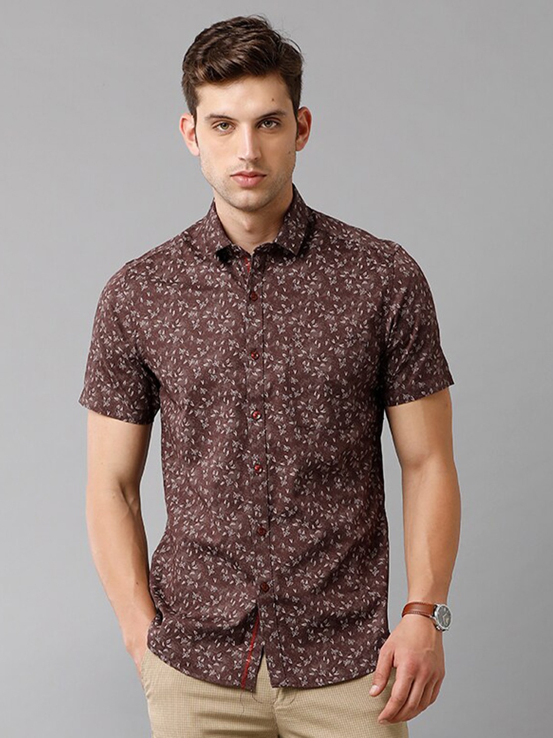 

Classic Polo Men Brown Classic Slim Fit Floral Printed Casual Shirt