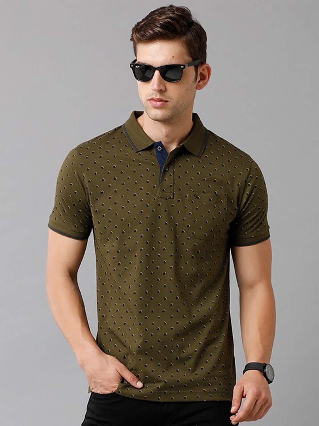 

Classic Polo Men Green Polo Collar Slim Fit Cotton T-shirt