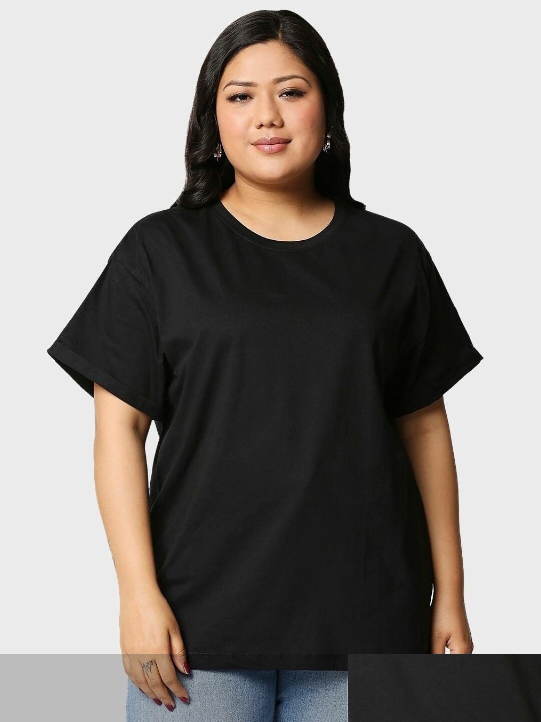 

Bewakoof Plus Women Black Pack Of 2 Drop-Shoulder Sleeves Pure Cotton T-shirt