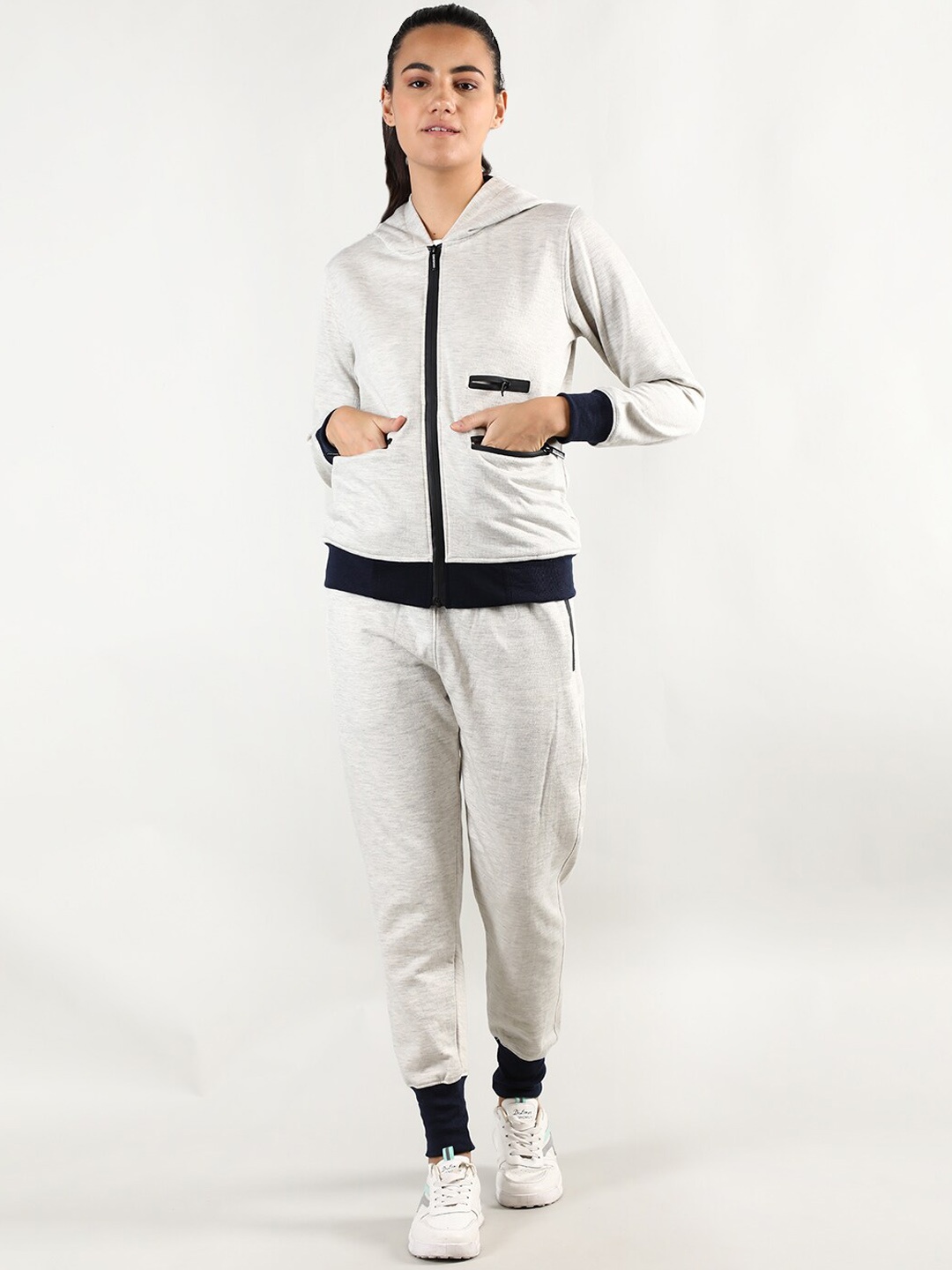 

CHKOKKO Women Cream-Coloured & Black Solid Tracksuits