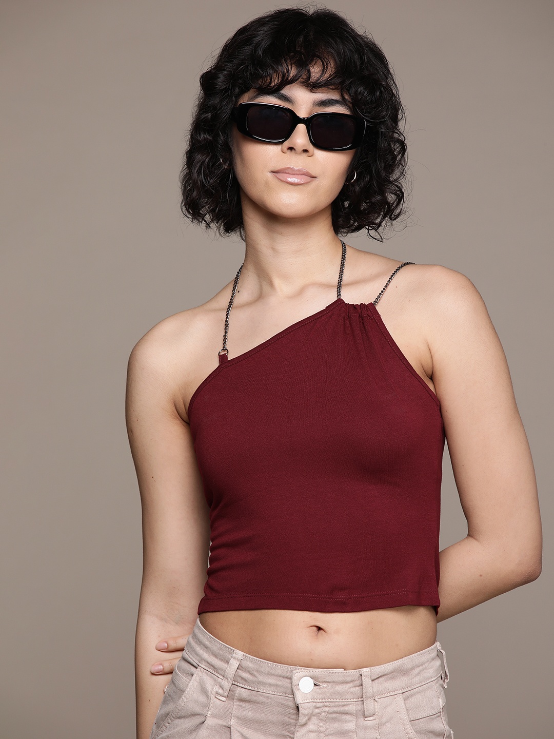 

The Roadster Lifestyle Co. Asymmetric Neck Crop Top, Maroon