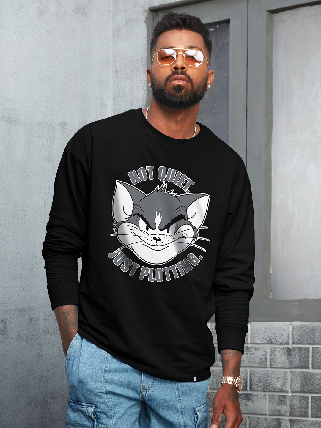 

The Souled Store Tom & Jerry Drop-Shoulder SleePrinted ves Oversized T-Shirt, Black