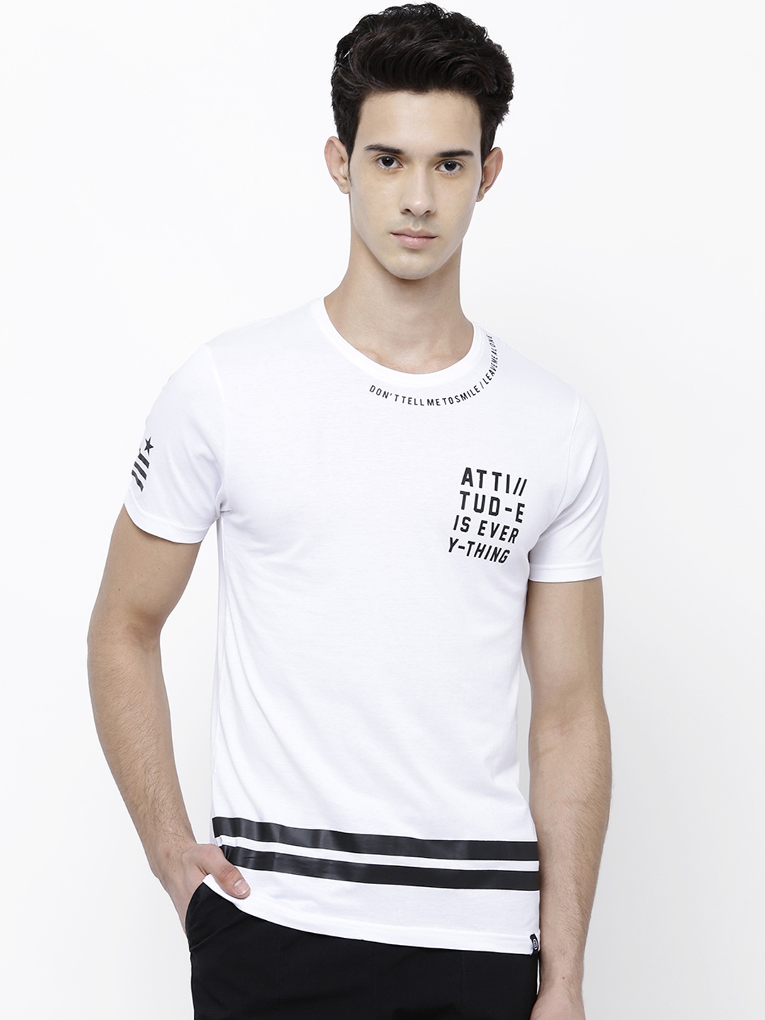 

LOCOMOTIVE Men White Printed Round Neck Slim Fit Pure Cotton T-shirt