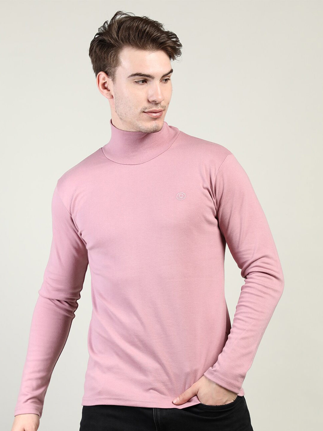 

CHKOKKO Men Pink High Neck Raw Edge T-shirt