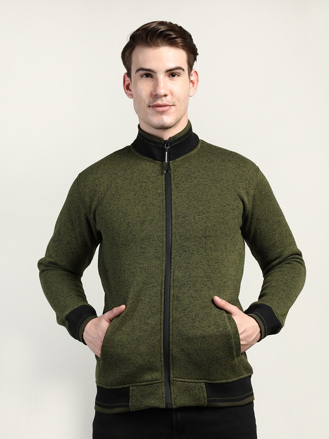 

CHKOKKO Men Olive Green Sweatshirt