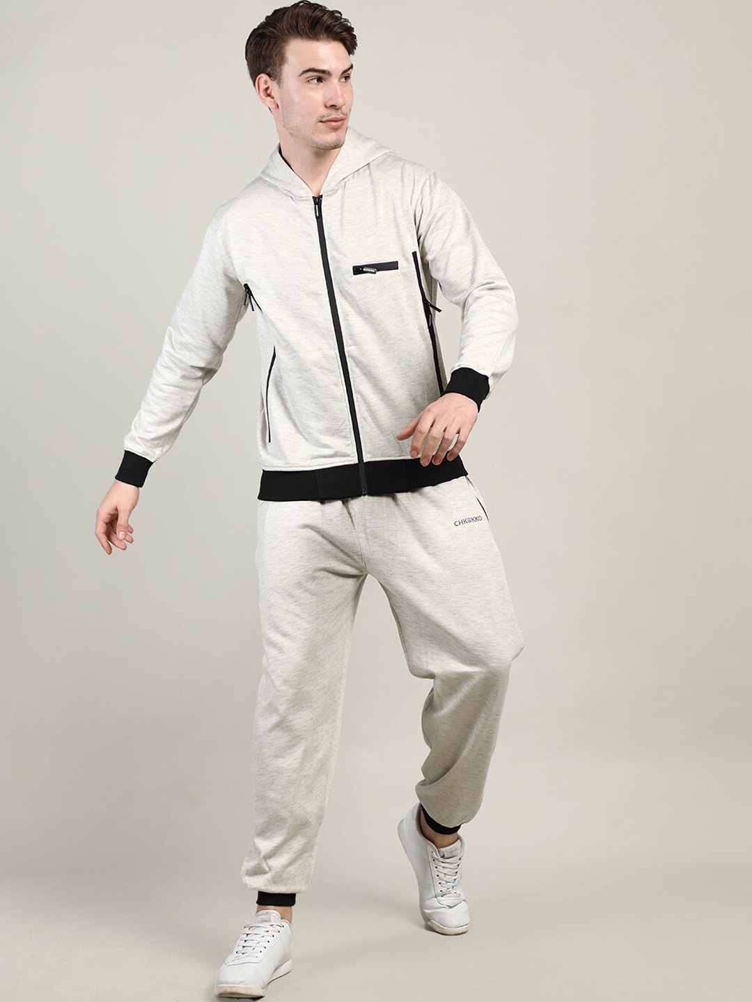 

CHKOKKO Men Grey Solid Tracksuits