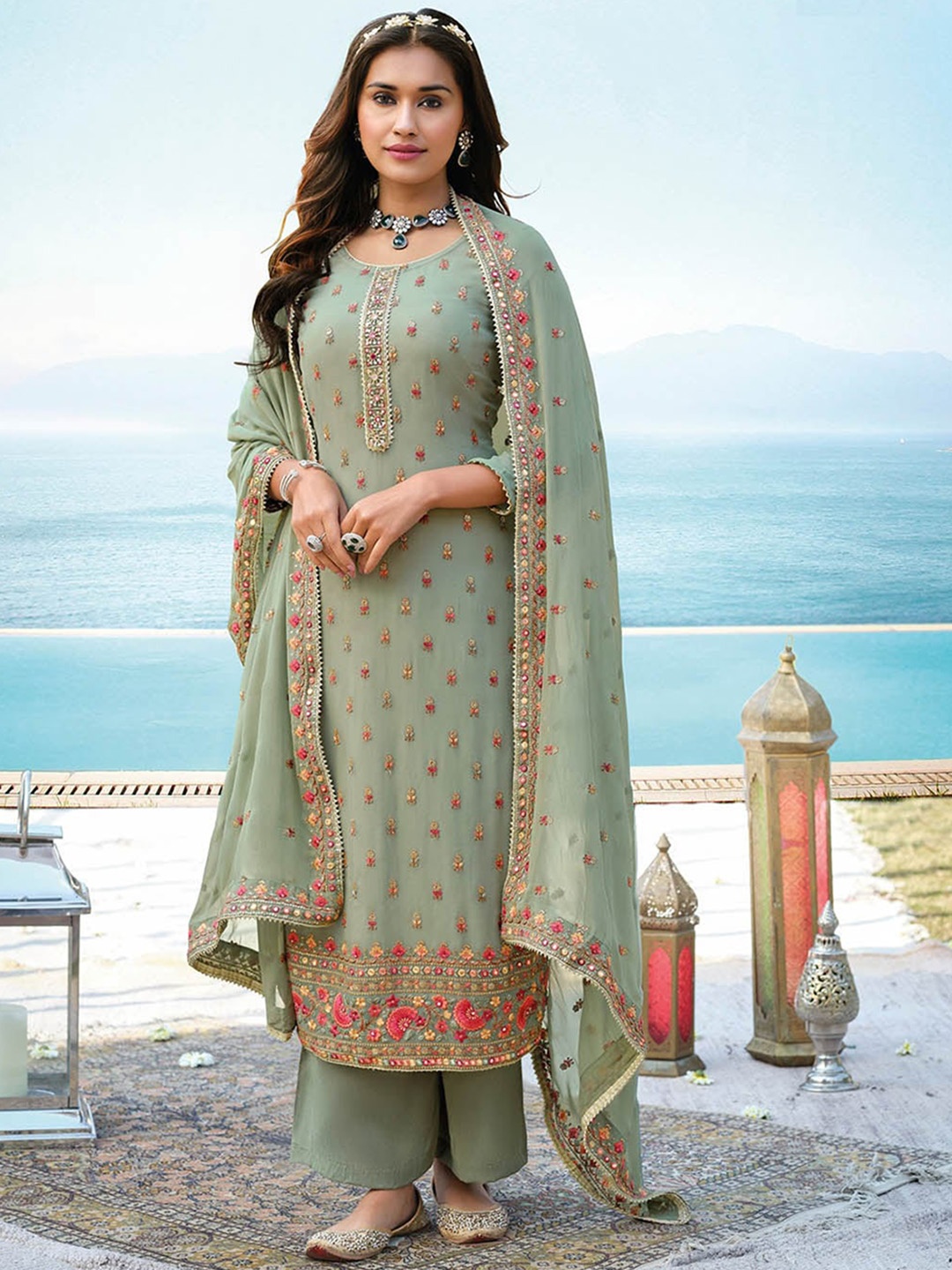 

ODETTE Women Green Embroidered Thread Work Kurta with Trousers & With Dupatta
