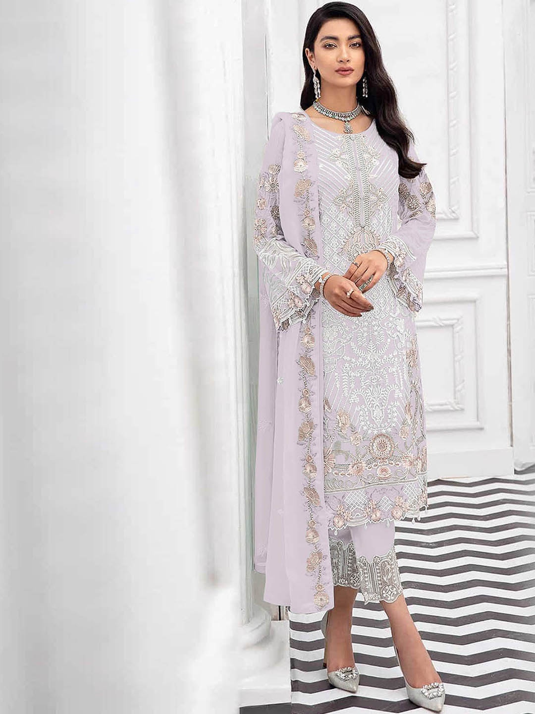 

ODETTE Women Purple Ethnic Motifs Embroidered Kurta with Trousers & With Dupatta