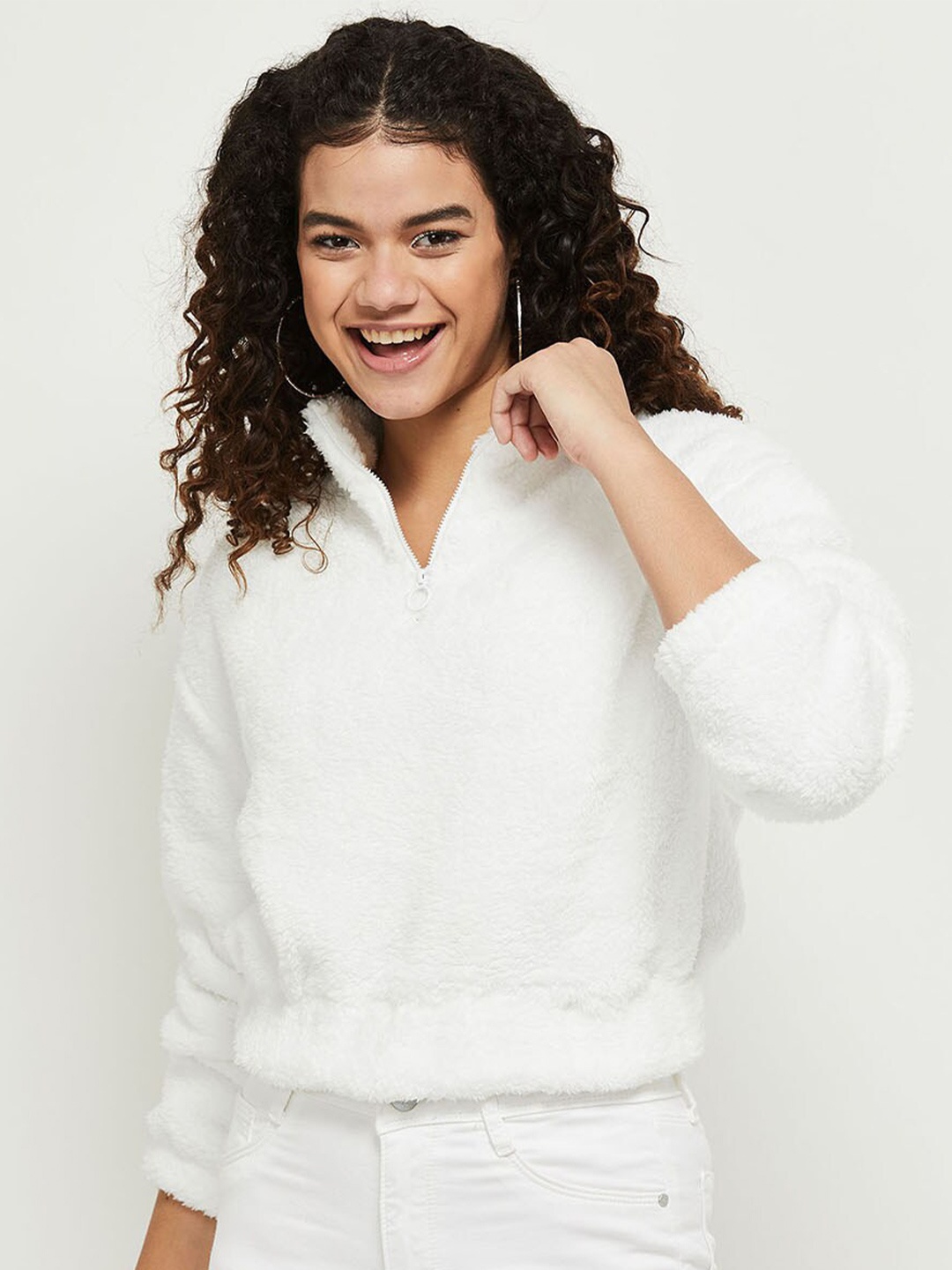 

max Women Solid White Sweatshirt