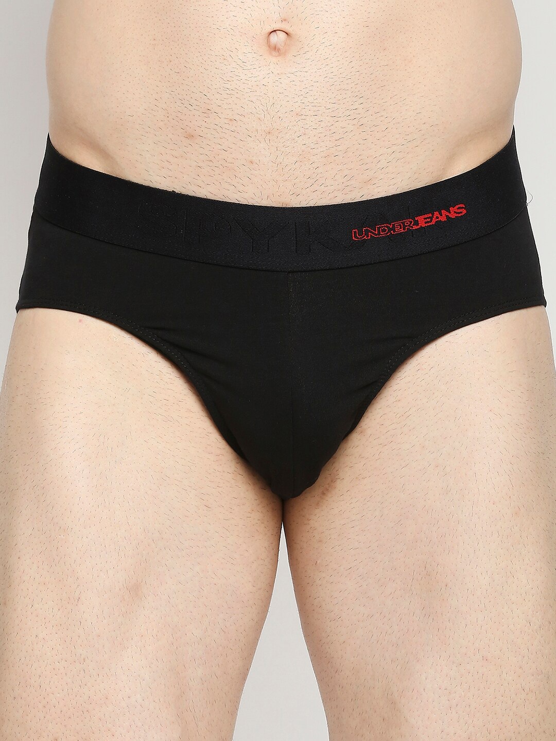 

UnderJeans by Spykar Men Black Solid Basic Briefs UJNPBS057Black