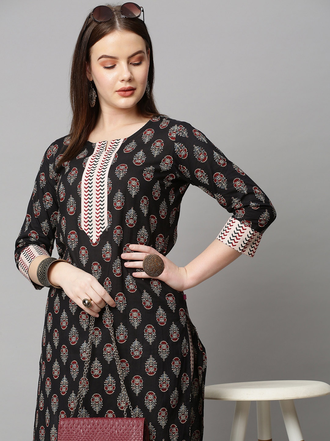 

KALINI Women Black Floral Printed Kurta with Trousers