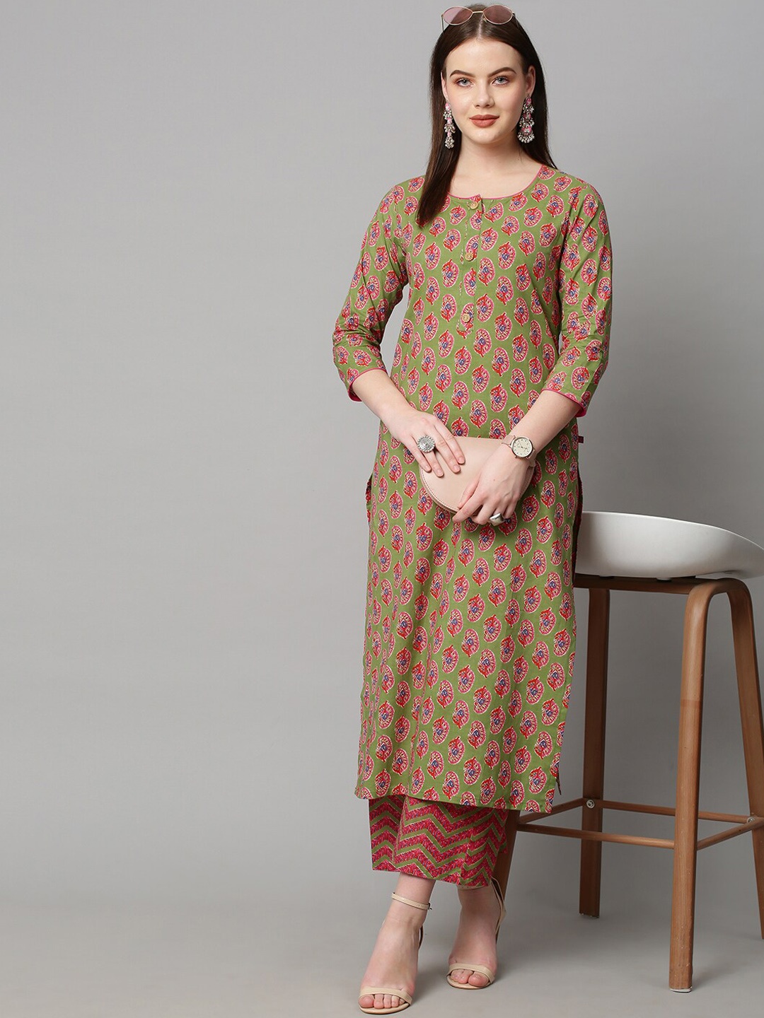 

KALINI Women Green and Pink Printed Straight Kurta with Palazzo Set