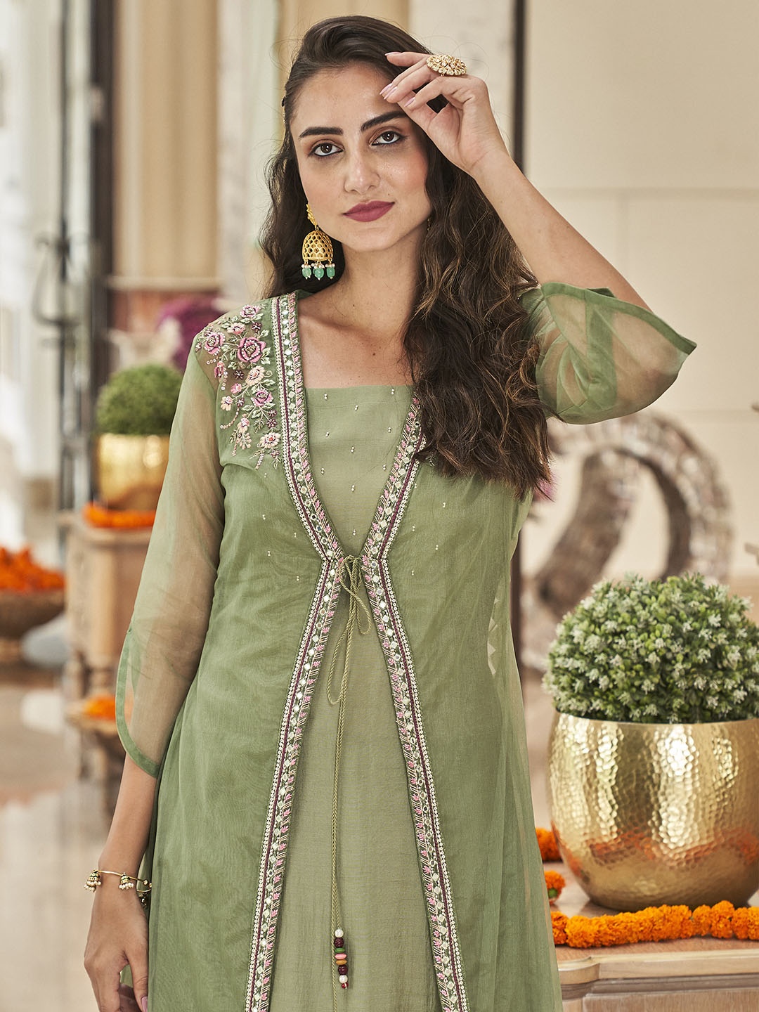 

AUTUMN LANE Women Olive Green Embroidered Thread Work Kurta with Salwar & Jacket