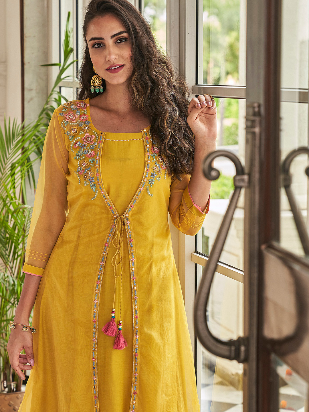 

AUTUMN LANE Women Yellow Floral Embroidered Thread Work Kurta with Salwar & Jacket