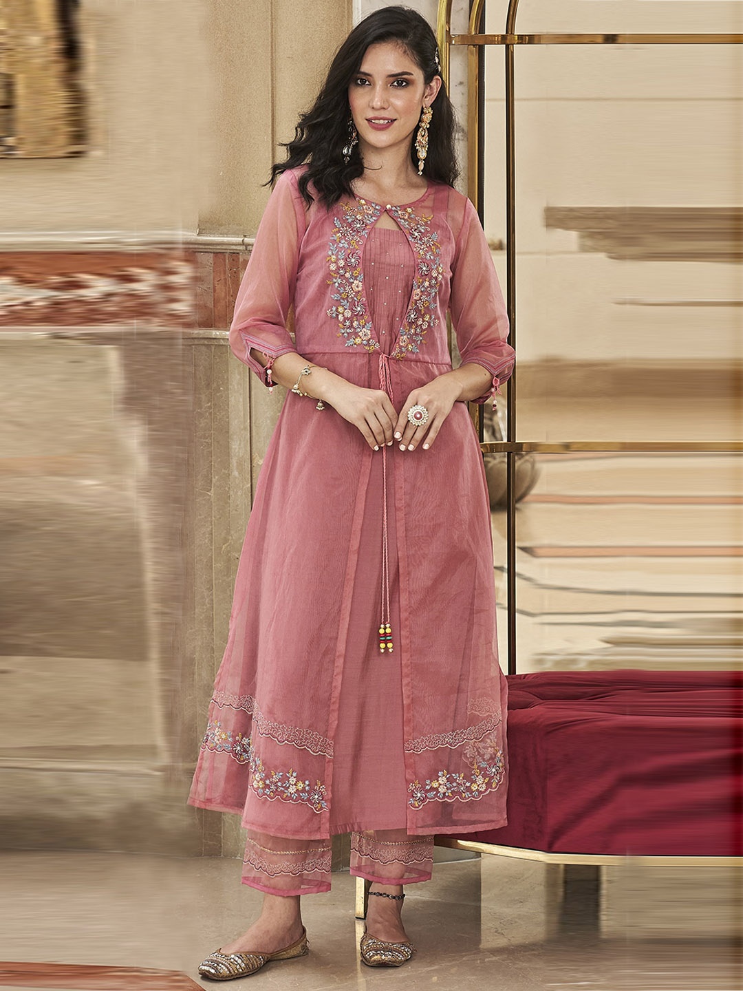

AUTUMN LANE Women Pink Floral Embroidered Kurta with Trousers