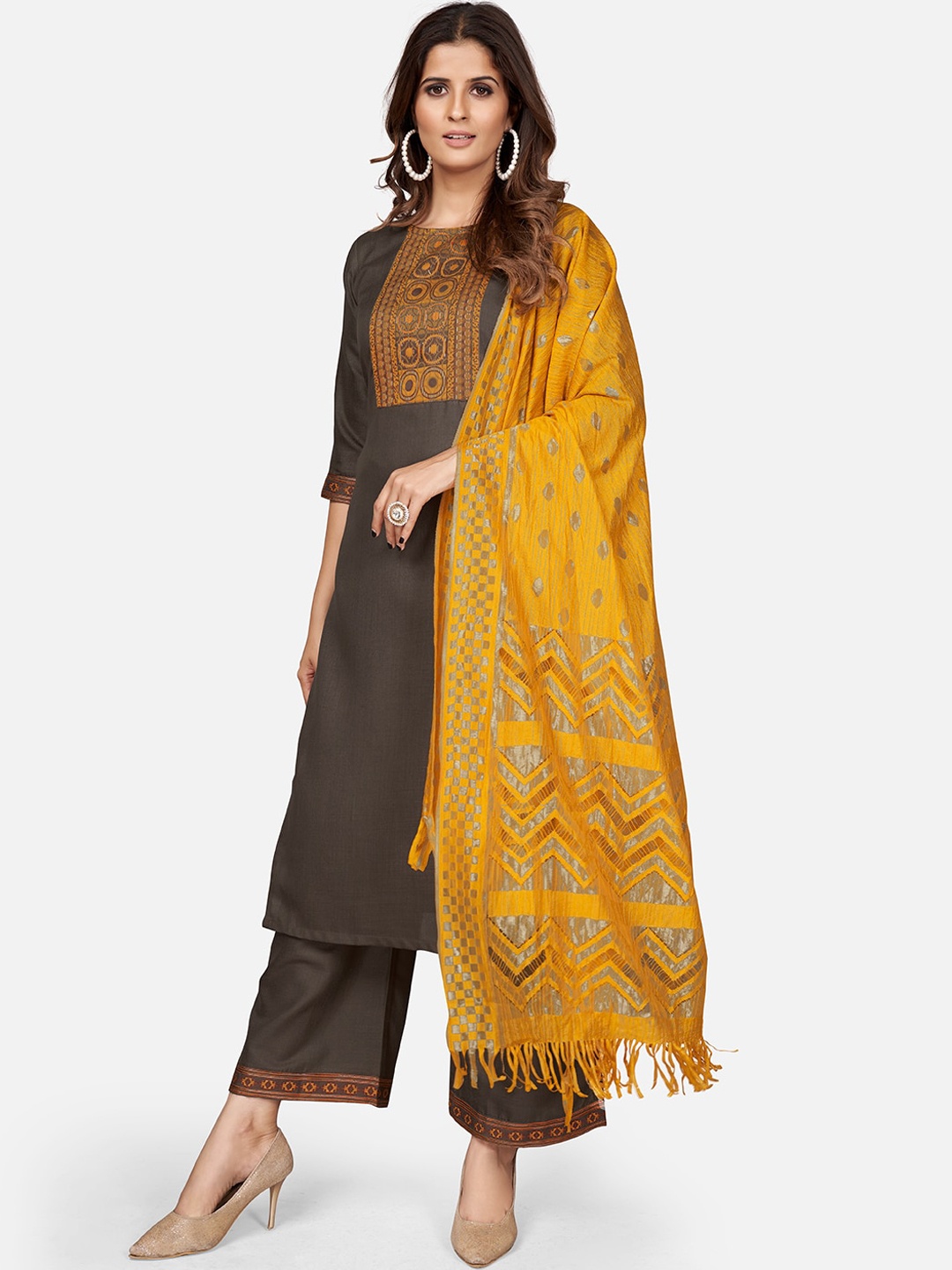 

Vbuyz Women Grey Printed Kurta with Palazzos & With Dupatta